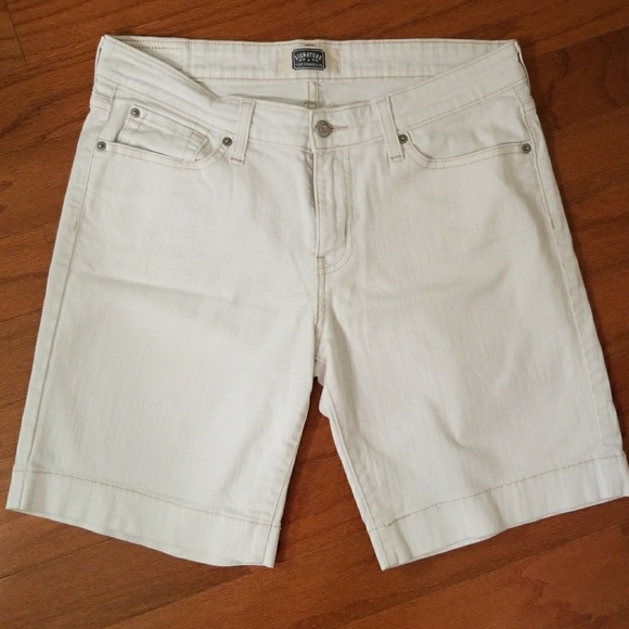 Levi's Denim - Levi's off white denim shorts